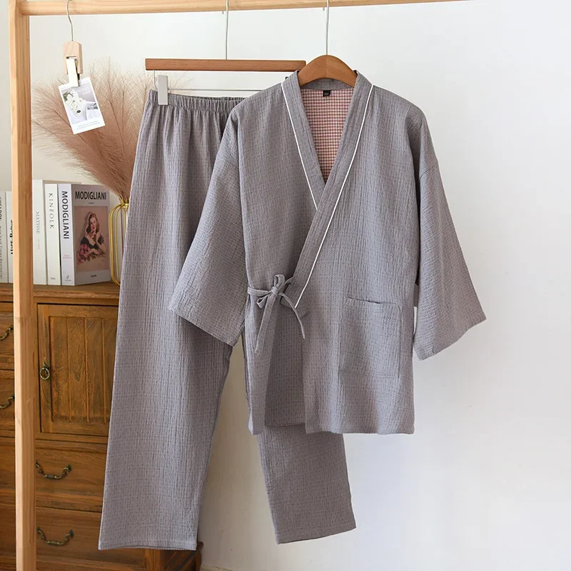 ensemble kimono japonais printemps été homme gris et femme corail