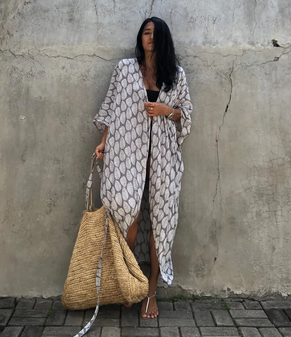 kimono de bain gris modèle feuille