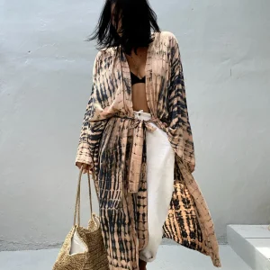 kimono de plage élégant pêche