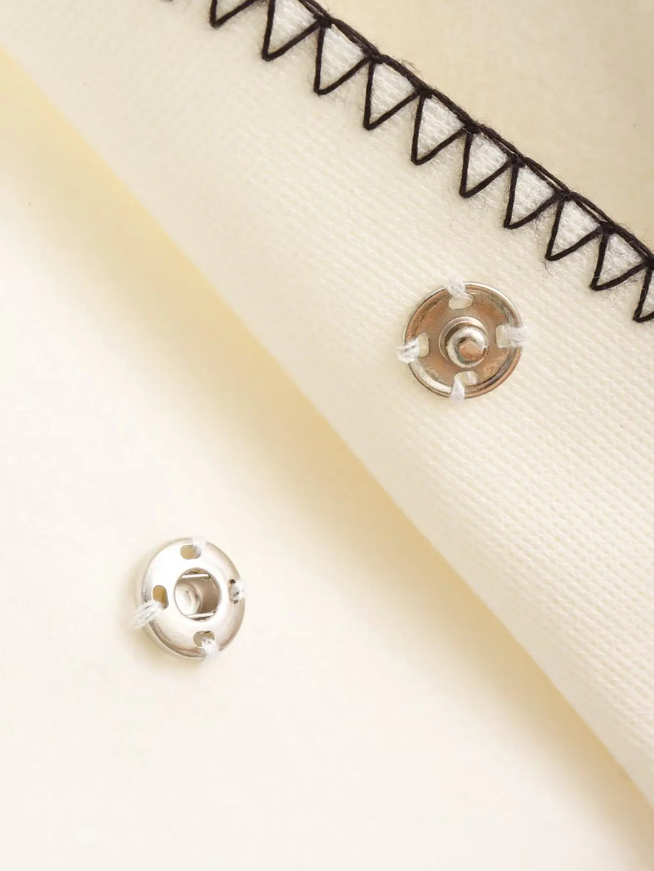 kimono polaire blanc pour un look tendance