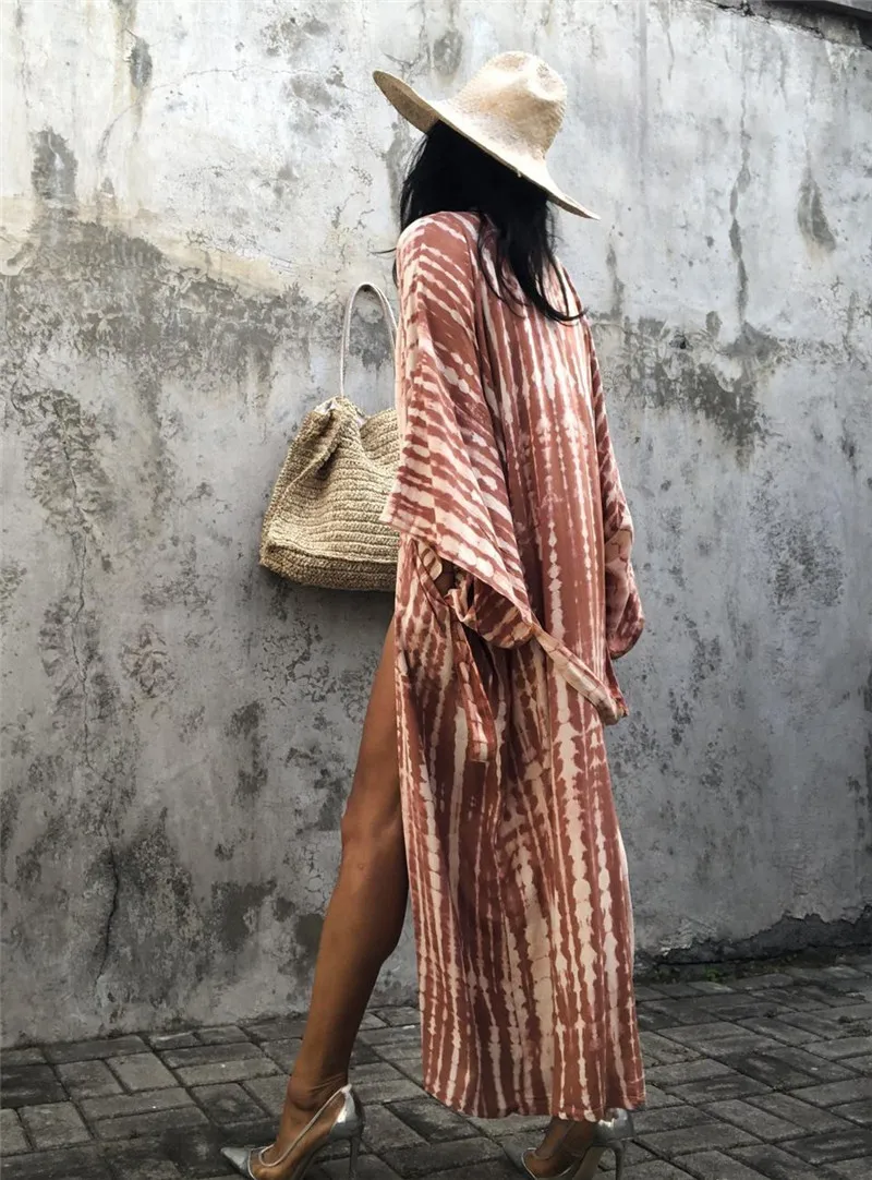 vêtement de plage rose tie-dye pour femme