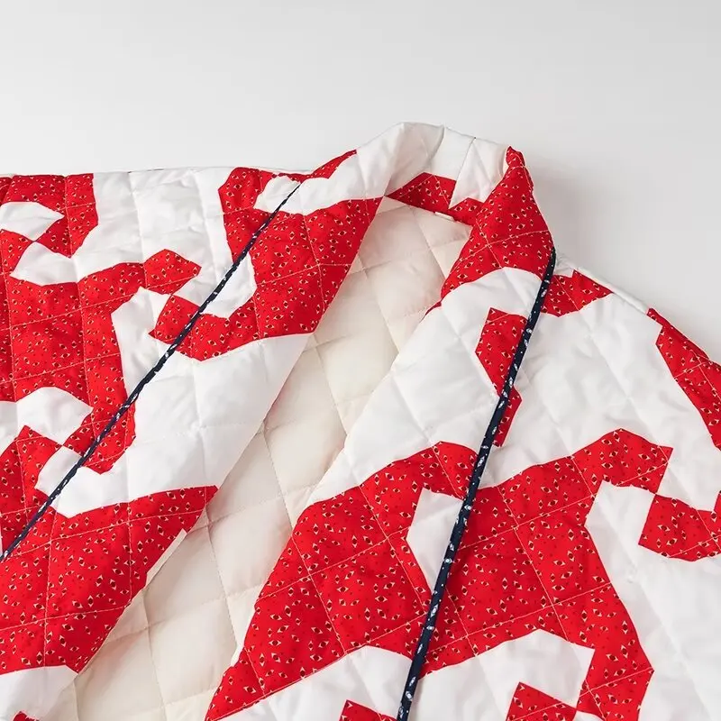 kimono matelassé élégant en teinte rouge