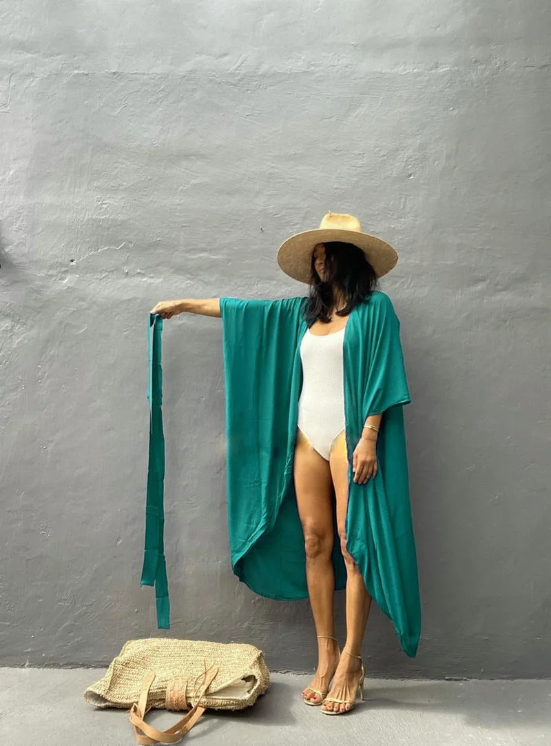kimono vert pour la plage