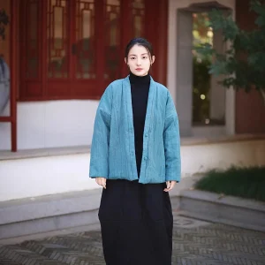 Veste Kimono Matelassée Bleue Pour Femme | Élégance Et Simplicité