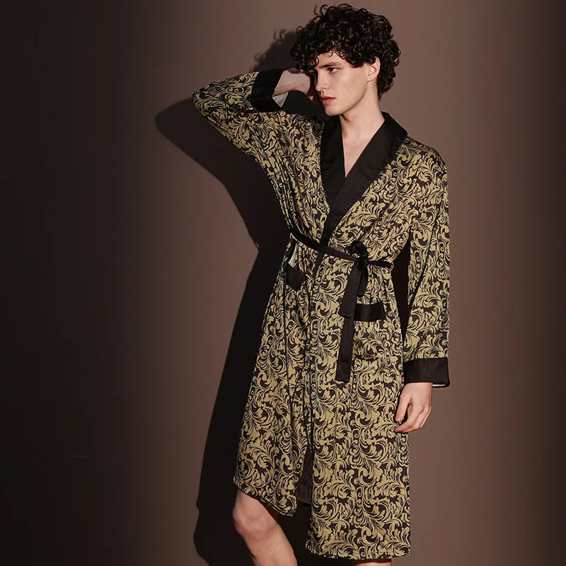 peignoir homme élégant en marbre