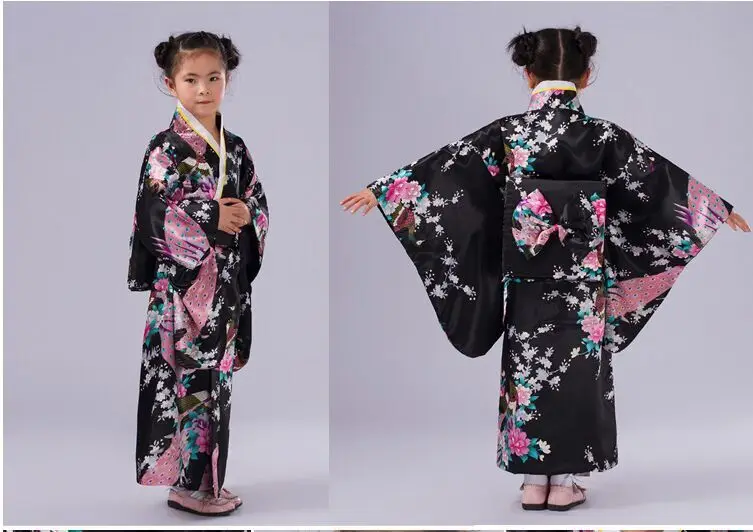 kimono noir pour fille style yukata
